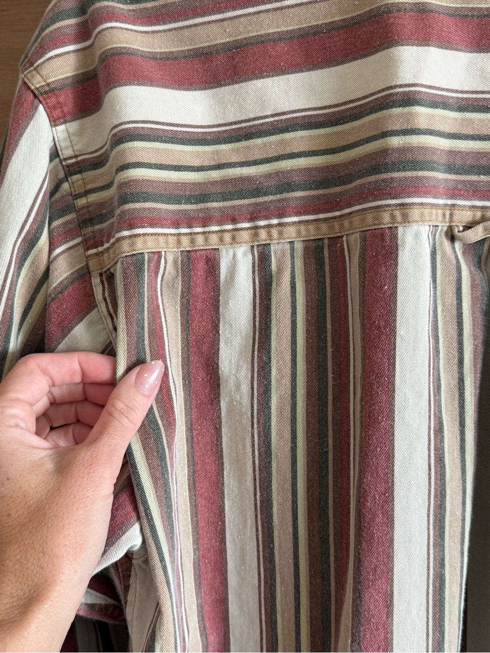 90’s Striped Shirt - Picture 7 of 8